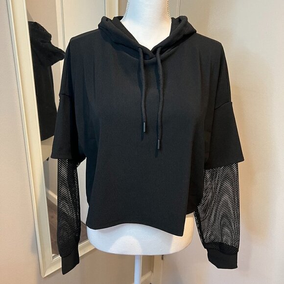 NWT Ole by Koton Black cropped hoodie sweatshirt w netted sleeves, Size Medium - Picture 1 of 13
